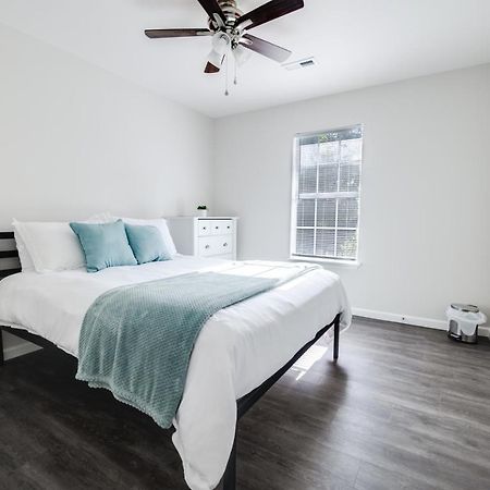 Trailside Townhouse - Close To Downtown & Bike Trails ベントンビル エクステリア 写真